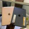 iPad 8th 7th 6th air 2 wifi cellulaire disponible thumb 0