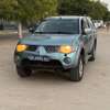 Mitsubishi l200 thumb 0