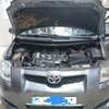 Toyota Auris Gris Berline compacte économique thumb 3