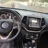 Jeep Cherokee thumb 10