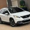 Peugeot 2008 thumb 2