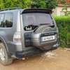 Pajero 4 turbo thumb 2