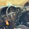 Mitsubishi Outlander 7 places spacieux thumb 7