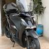Honda Sh 125cm 2024  venant propre 3800 kilomètre thumb 3