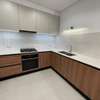 Appartement moderne neuf lumineux avec espaces paysagers thumb 3