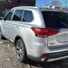 Mitsubishi Outlander thumb 4