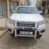 Toyota Hilux Diesel 4x4 Blanc Robustesse thumb 1
