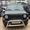 Jeep SUV noir patriot spacieux polyvalent et fiable thumb 6