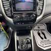 MITSUBISHI L200 2017 thumb 8