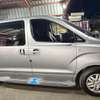 Hyundai Starex manuelle 51.000 kms 12 places thumb 1