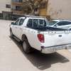 Mitsubishi l200 thumb 5