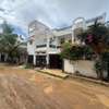 Villa à vendre aux Almadies juste derrière Philippe Moris thumb 12