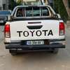 Toyota hilux thumb 5