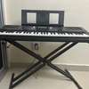 Piano  Yamaha PSR-E363 + trépied thumb 2