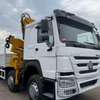 Camion grue SINOTRUK HOWO 8×4 thumb 0
