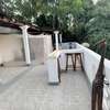 À VENDRE – Villa avec appartement indépendant à Ngaparou thumb 6