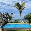 Villa pieds dans l’eau Dakar thumb 0