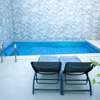 Villa avec piscine sur la terrasse thumb 0