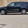 Ford explorer thumb 2