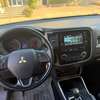 Mitsubishi Outlander thumb 6