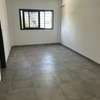 Appartement à vendre à Amitié/ rond point Mame Abdou Aziz thumb 2