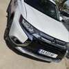 Mitsubishi Outlander sport thumb 3