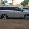 Nissan Quest 2015 thumb 8