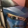 Hyundai Tucson SUV bleu spacieux et confortable thumb 0