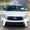 Toyota Highlander limited 7 places thumb 2