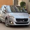 Peugeot 5008 7 places thumb 9