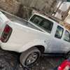 Nissan pickup thumb 8