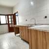 Appartement f4 à louer aux almadies thumb 10