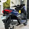 Yamaha Xmax (Phase 3), Venant avec ses papiers thumb 2