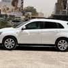 Mitsubishi OUTLANDER thumb 2