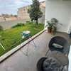 Appartement F2 meublé avec jardin aux Almadies thumb 10