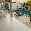 À VENDRE – Villa meublée avec piscine à Saly thumb 5
