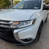 Mitsubishi outlander 2017 thumb 14