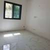 APPARTEMENT A LOUER AUX POINT E thumb 6