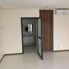 À LOUER - Appartement F4 moderne – Mermoz thumb 4