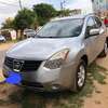 Nissan Rogue thumb 0