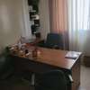 Bureau une pièce à louer par mois thumb 2
