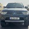 Mitsubishi l200 thumb 5