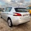 Peugeot 308 T9 2016 thumb 5