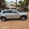 Mitsubishi outlandre thumb 2