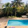 Belle villa piscine jardin à louer almadies thumb 4