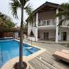 À VENDRE – Villa en résidence bord de mer à Saly thumb 13