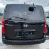 Hyundai starex 12 places thumb 1