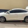 Chrysler 200 thumb 4