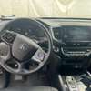 Honda Pilot SUV blanc spacieux fenêtres teintées thumb 7