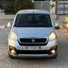Peugeot partner 2017 thumb 0